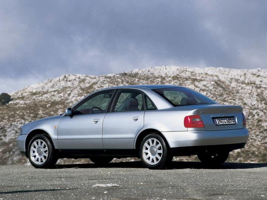  Audi A4 1.8 Sedan (B5,8D) 1997 года  (EU) (фото 2 из 4)